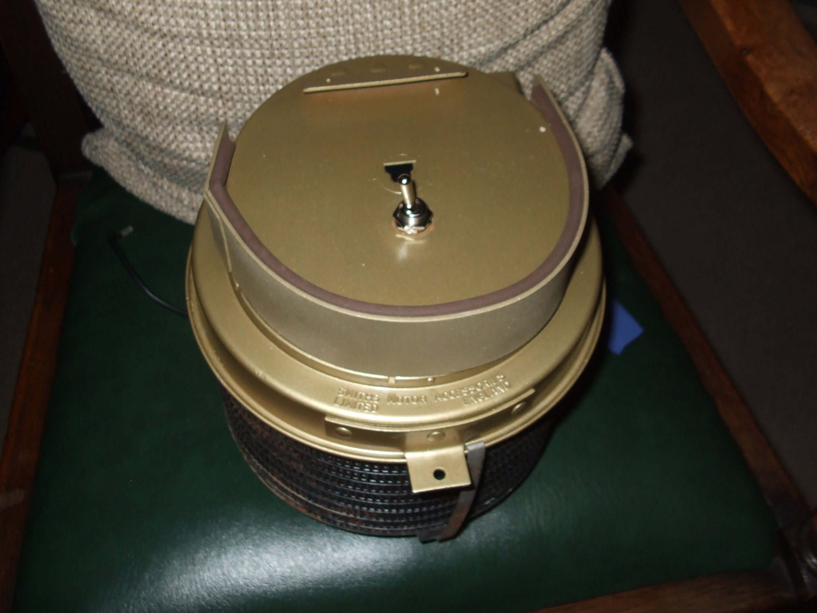 Smiths heater vent closer 1.JPG