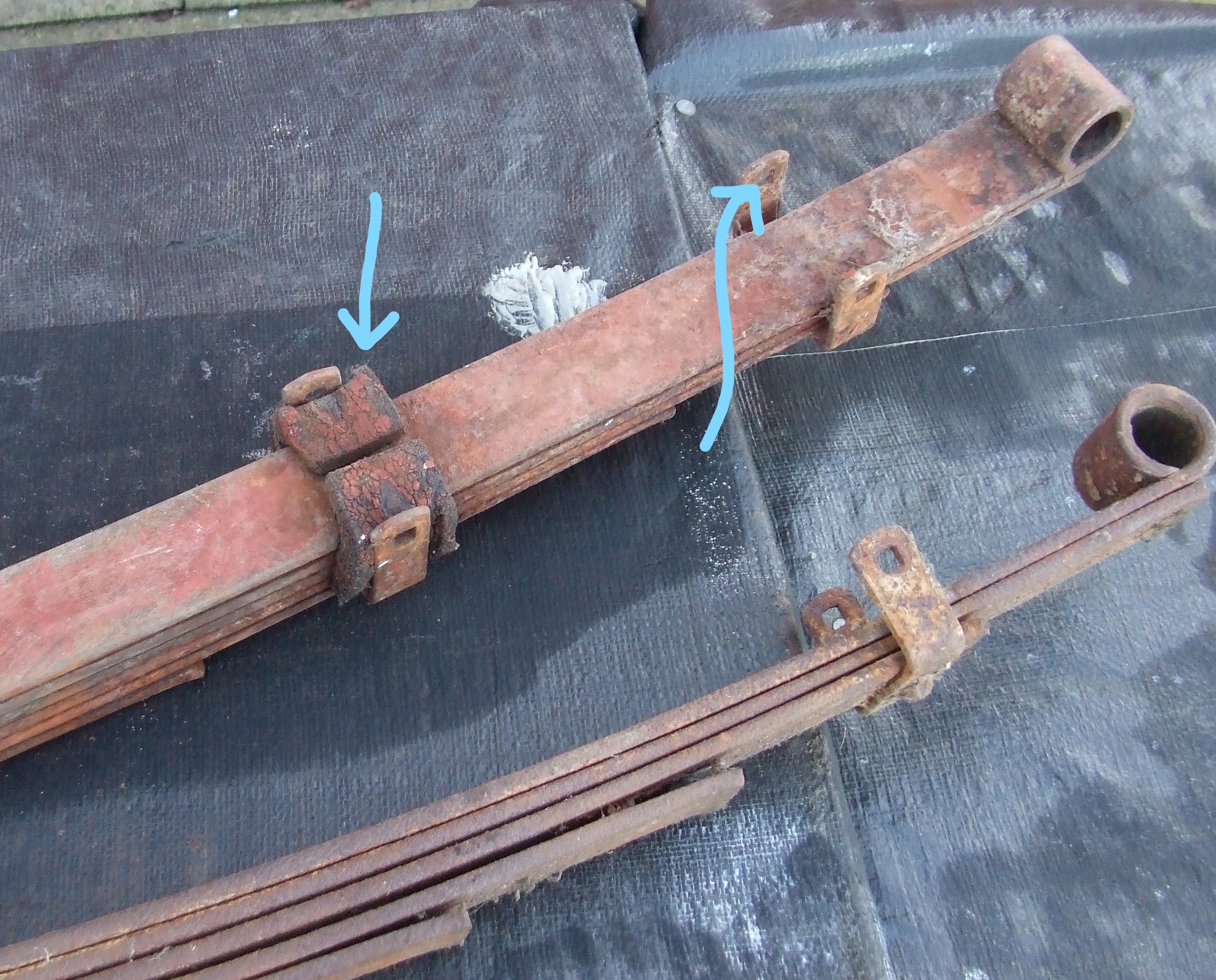 Morris Minor 7 leaf springs 2_LI.jpg