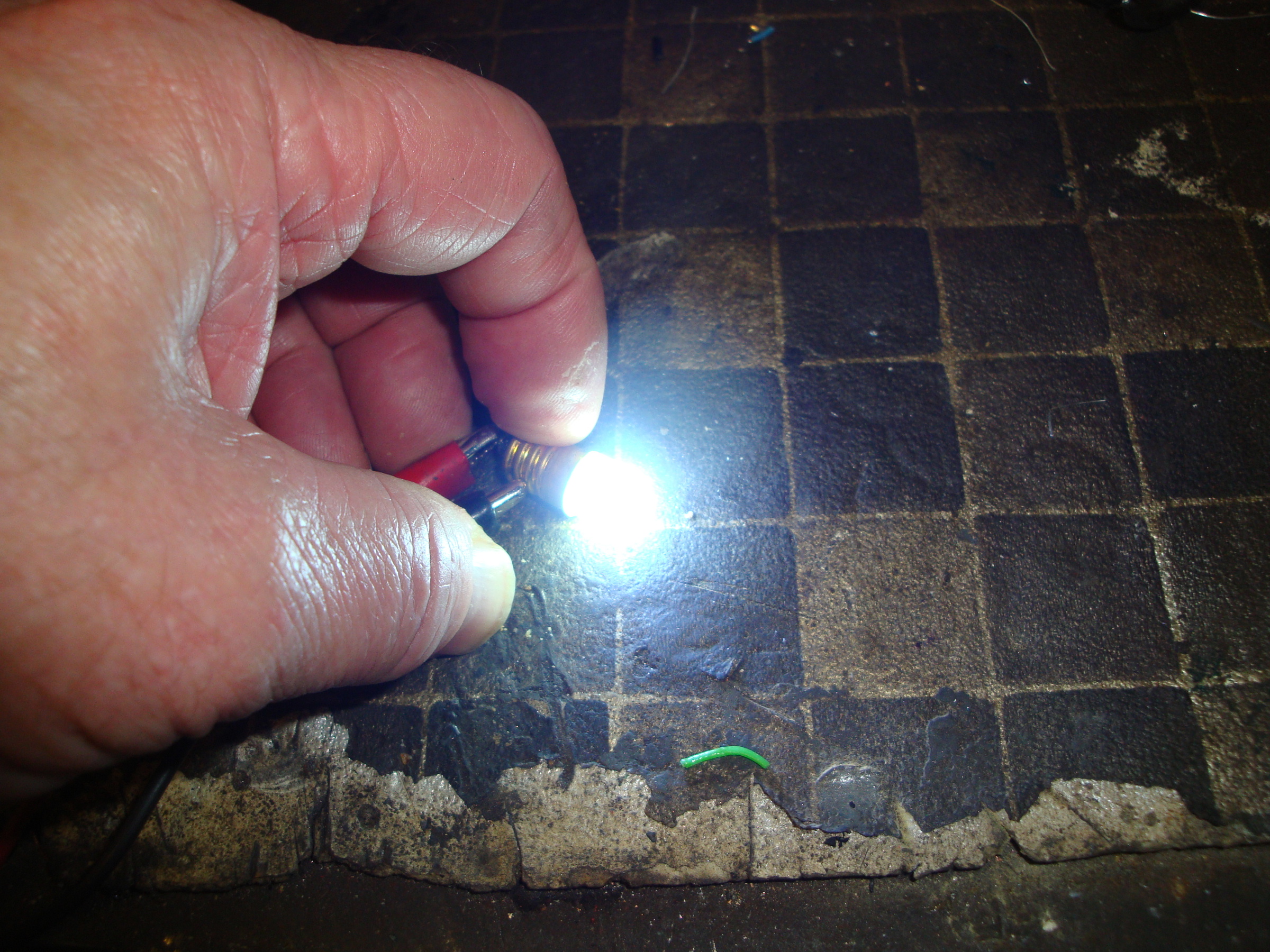 2020_0125leds0003.JPG
