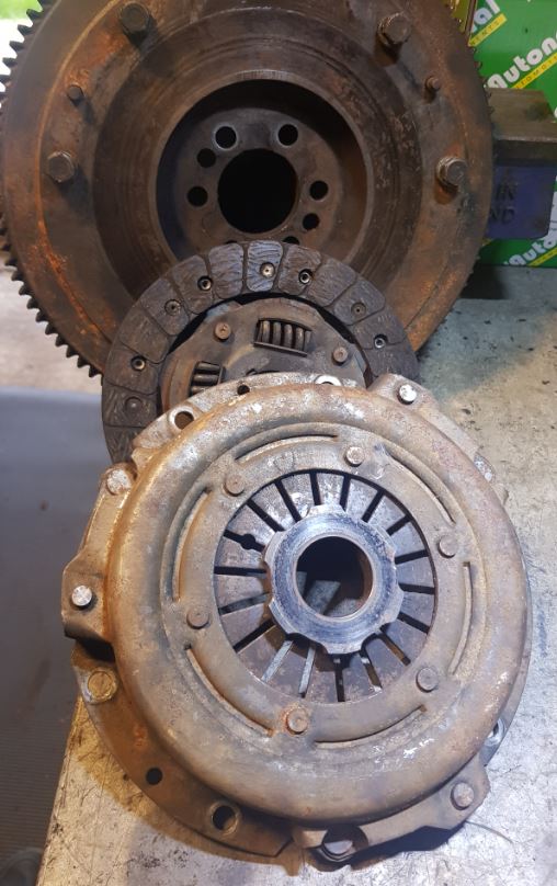 1275 clutch.JPG