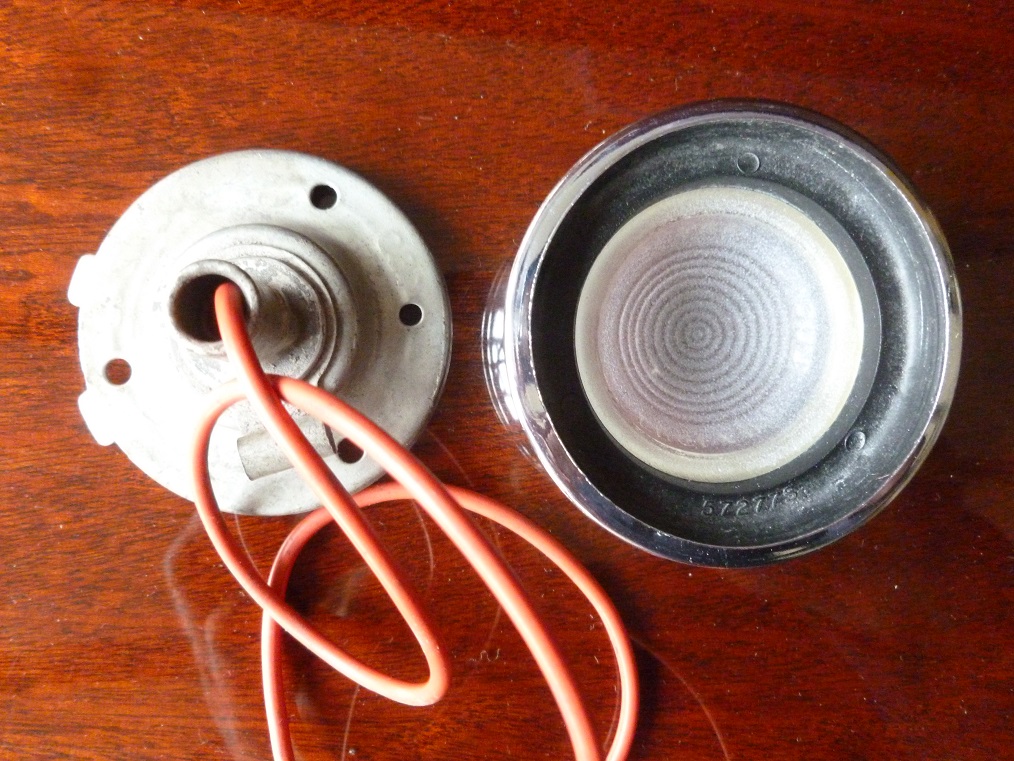 L489 sidelamp 2.JPG