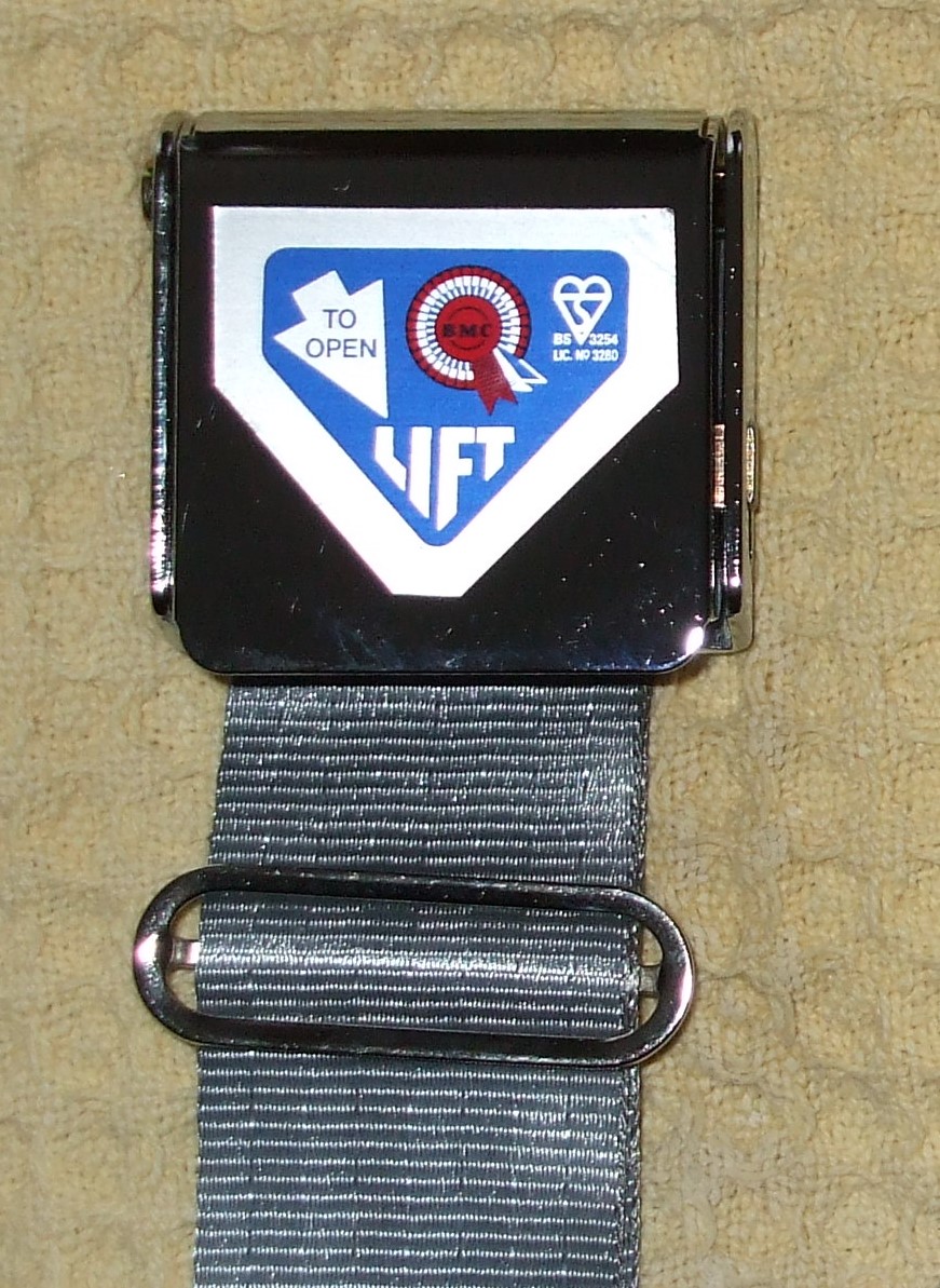 New Quickfit classic seat belts with original style BMC sticker 1.JPG