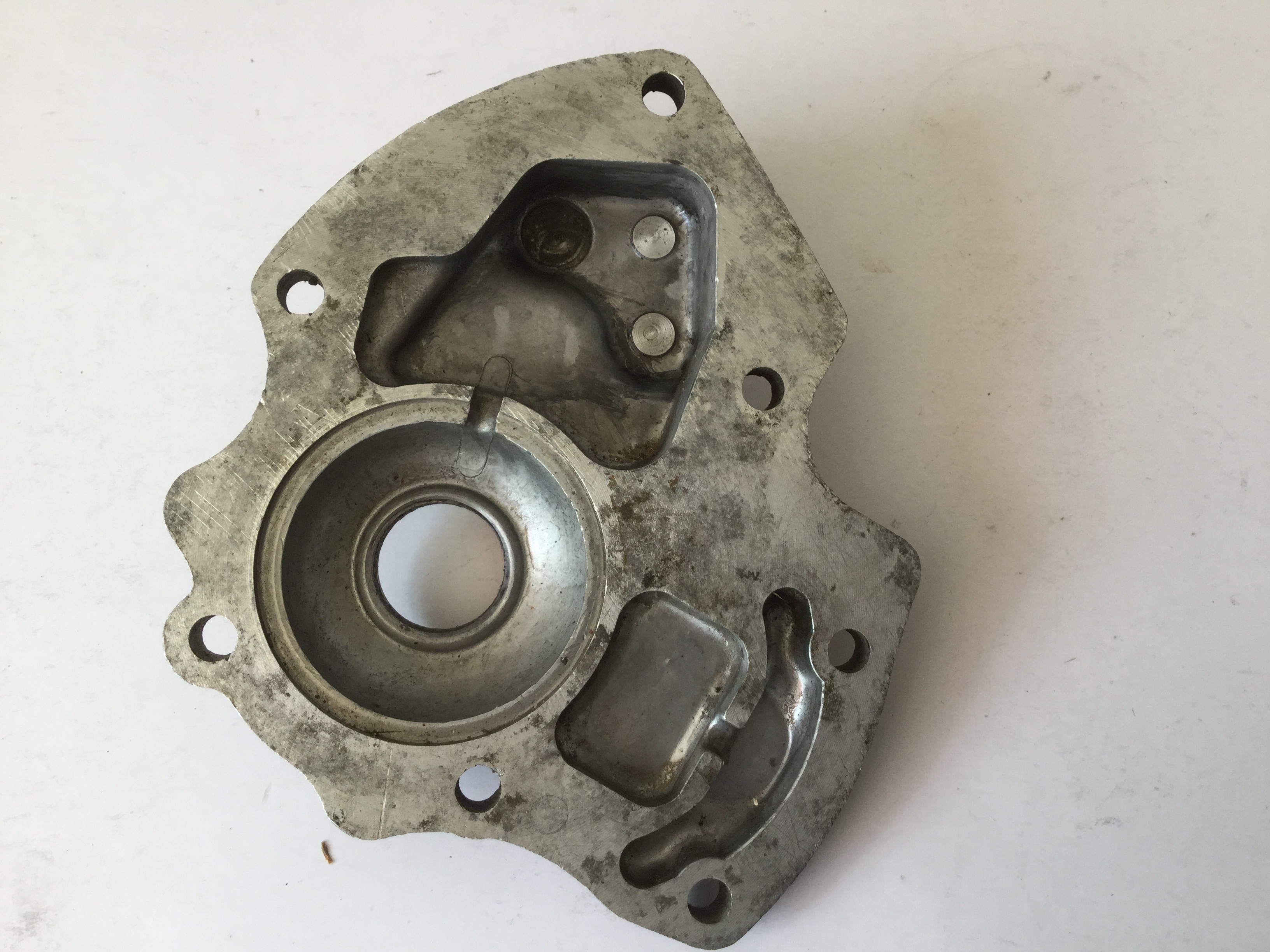 Gearbox front cover 5.JPG