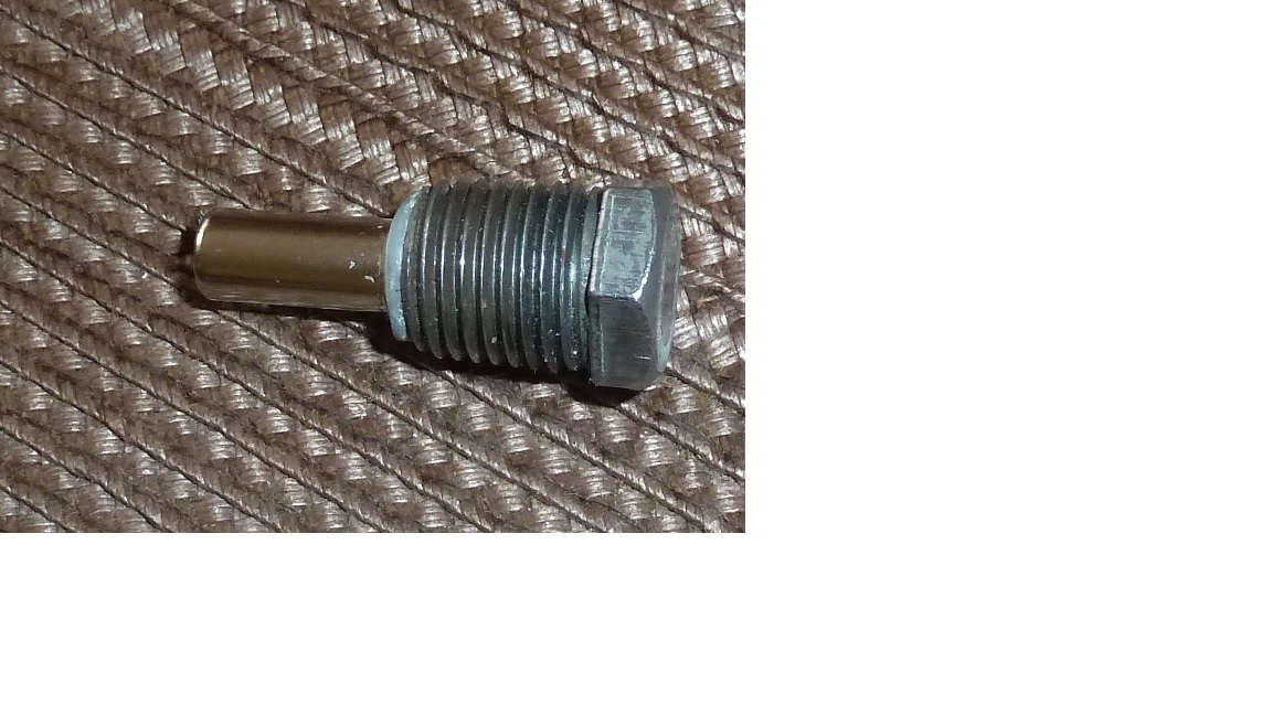 Differential_drain_plug_with_magnet_1.jpg