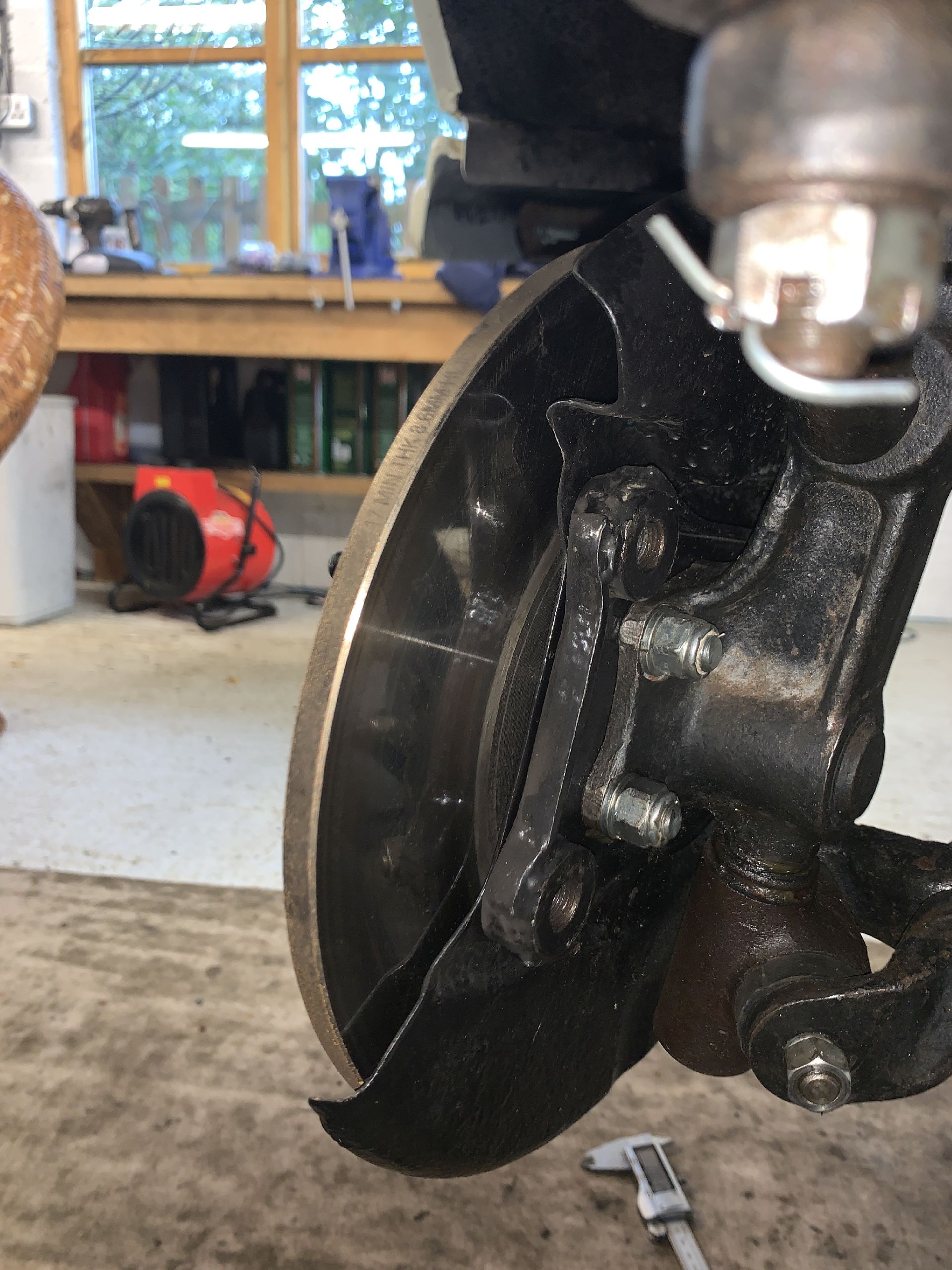 Caliper mounting.jpg