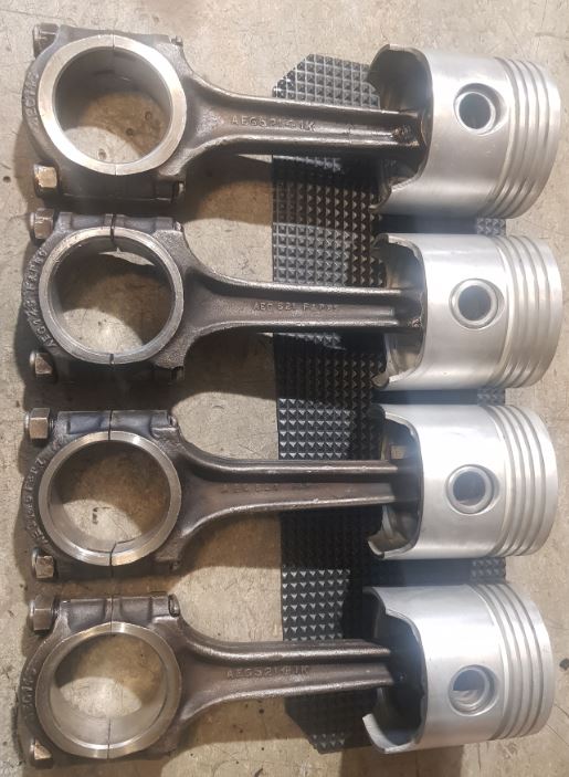 pistons x4.JPG
