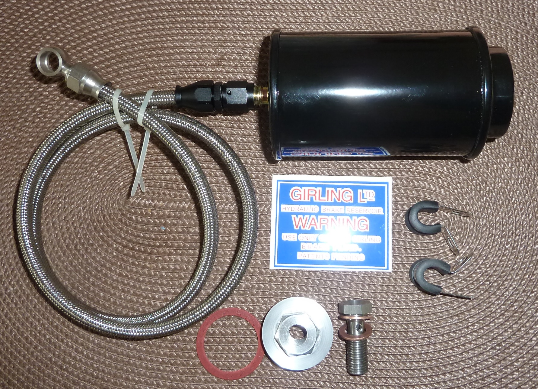 Top_entry_reservoir_kit_Girling_metal_can_1.JPG