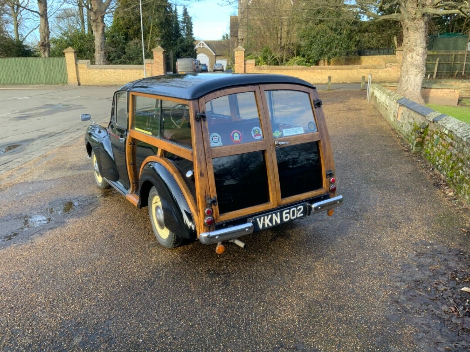 1955 Morris Minor Traveller rear.jpg