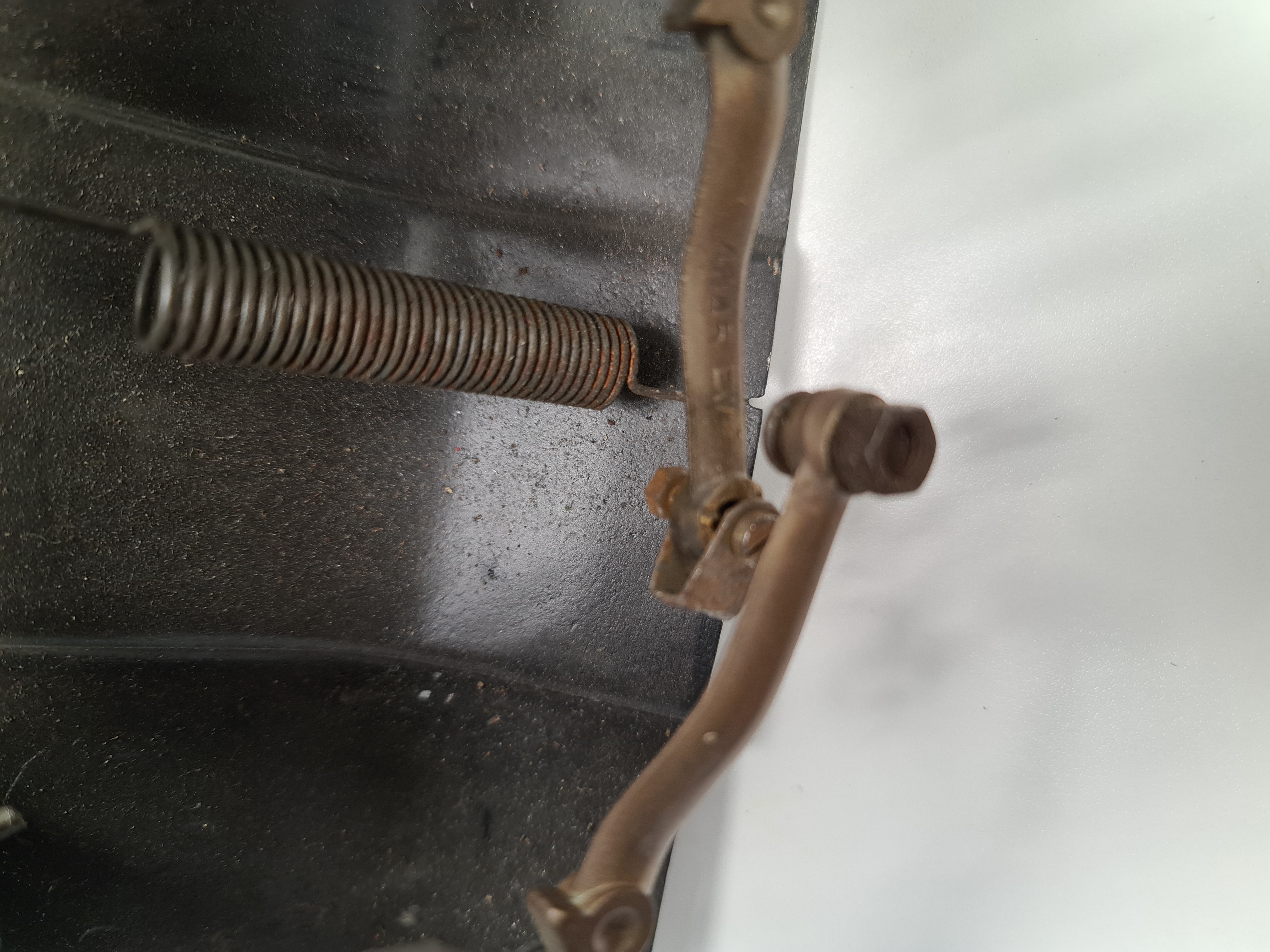 How do you plumb both chokes together?
