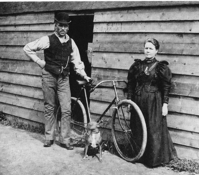 Victorian navvy in bowler 1890's.jpg