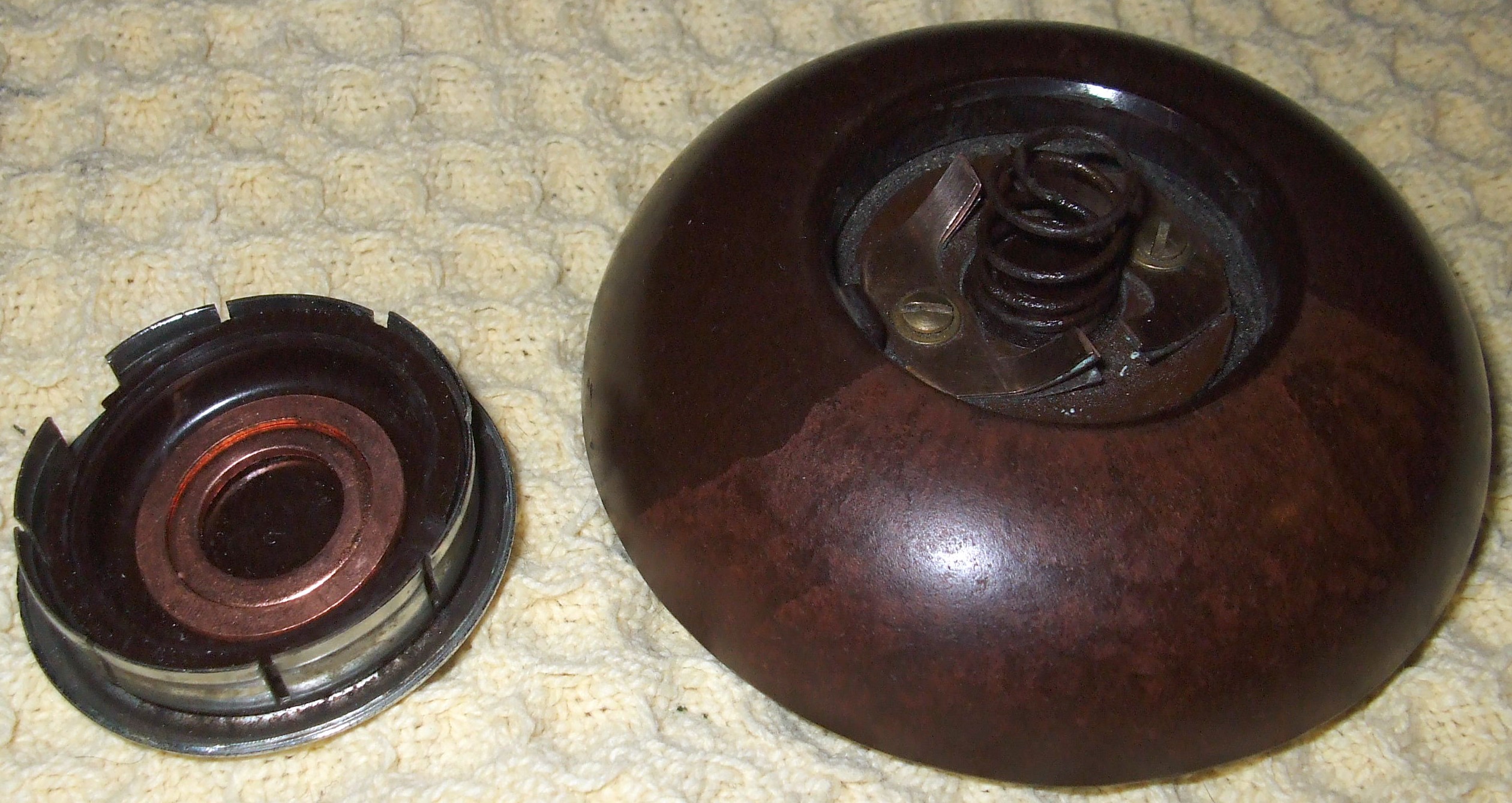 Series 2 hornpush with 'alternative' internal parts.JPG