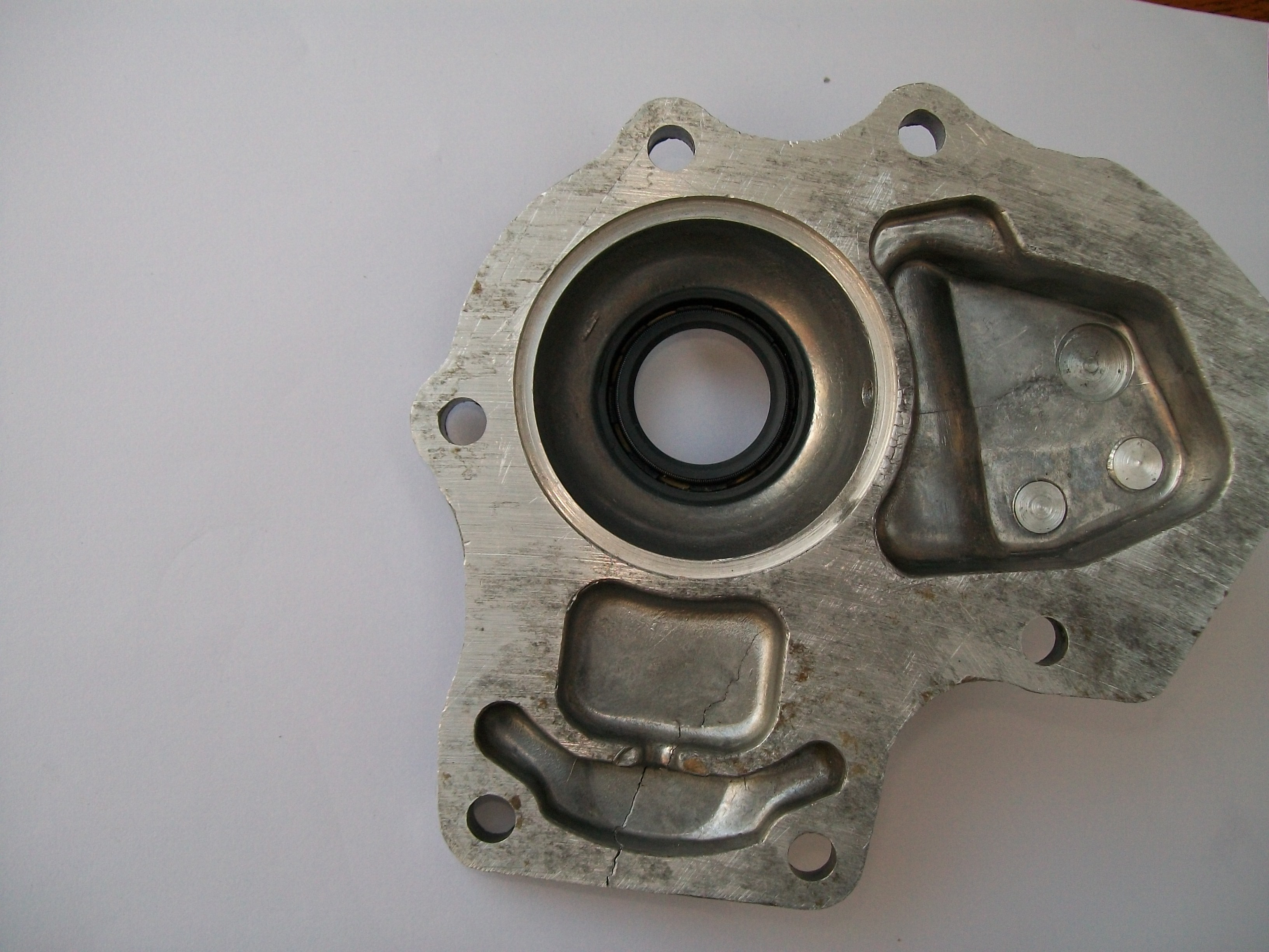 gearbox front plate seal 9.JPG