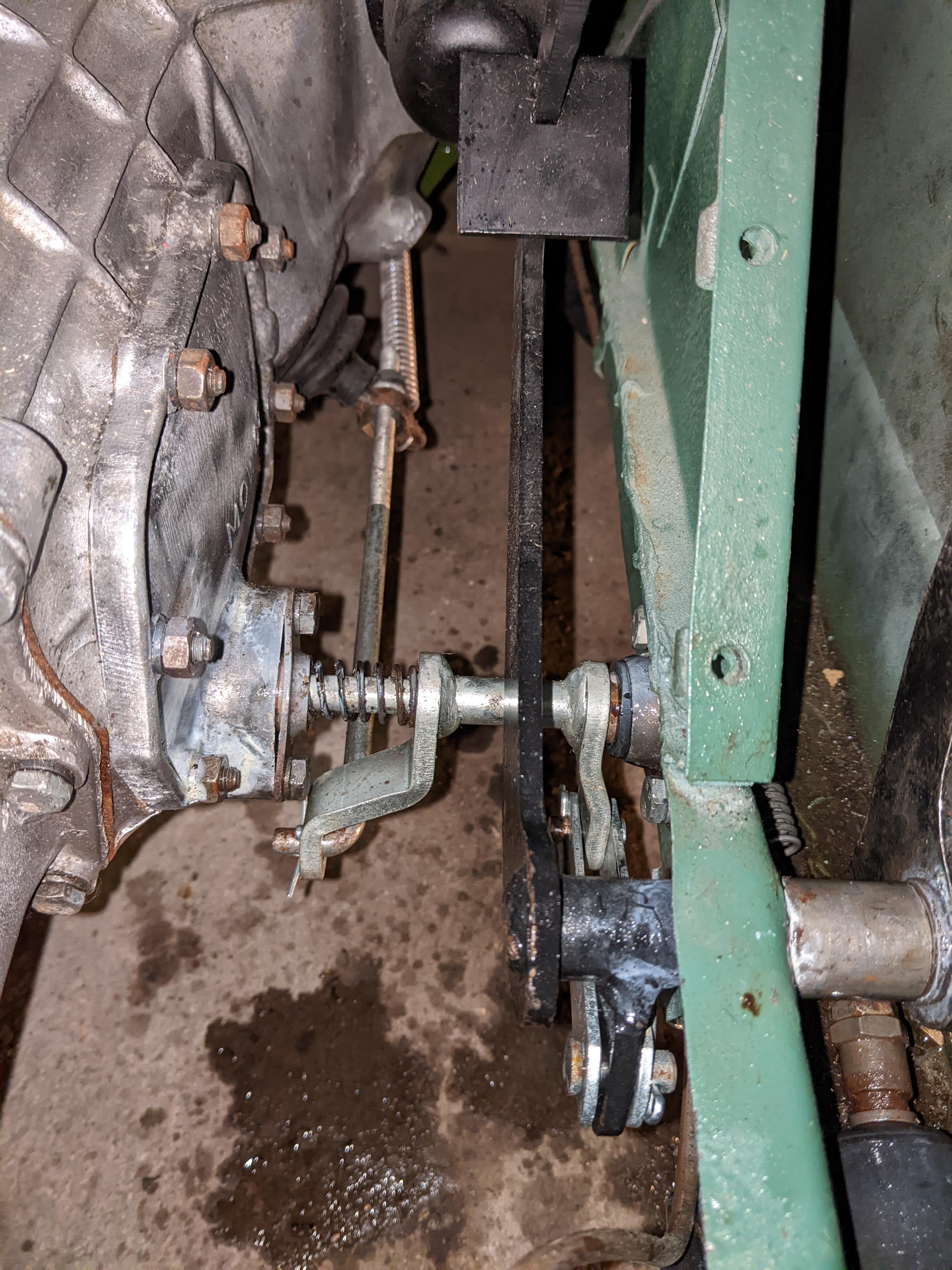 clutch linkage 1970 Morris Minor Traveller