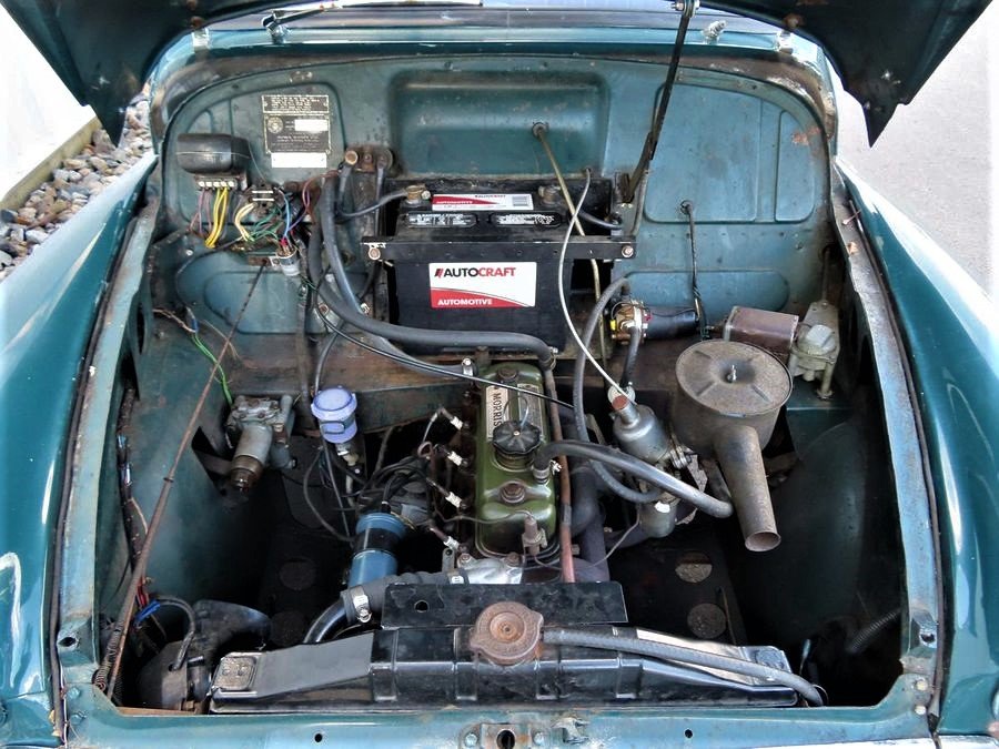 engine bay before.jpg