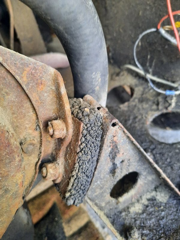 EngineMount.jpg