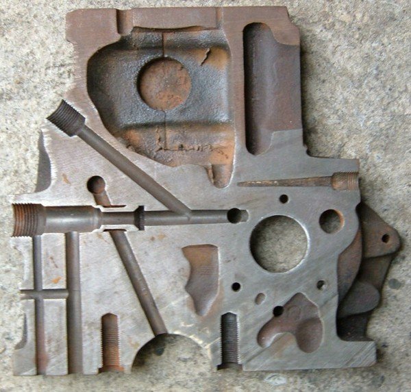 sectioned engine block and galleries.jpg