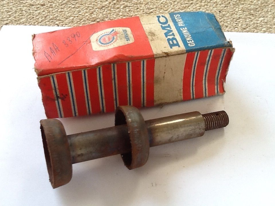 Morris van spring mount.jpg