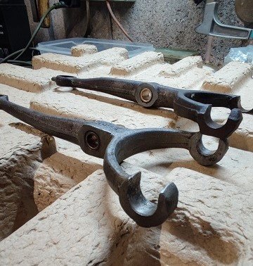 clutch arms 1.jpg