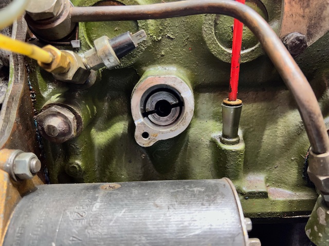 shaft / slot