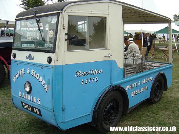 milk float.jpg