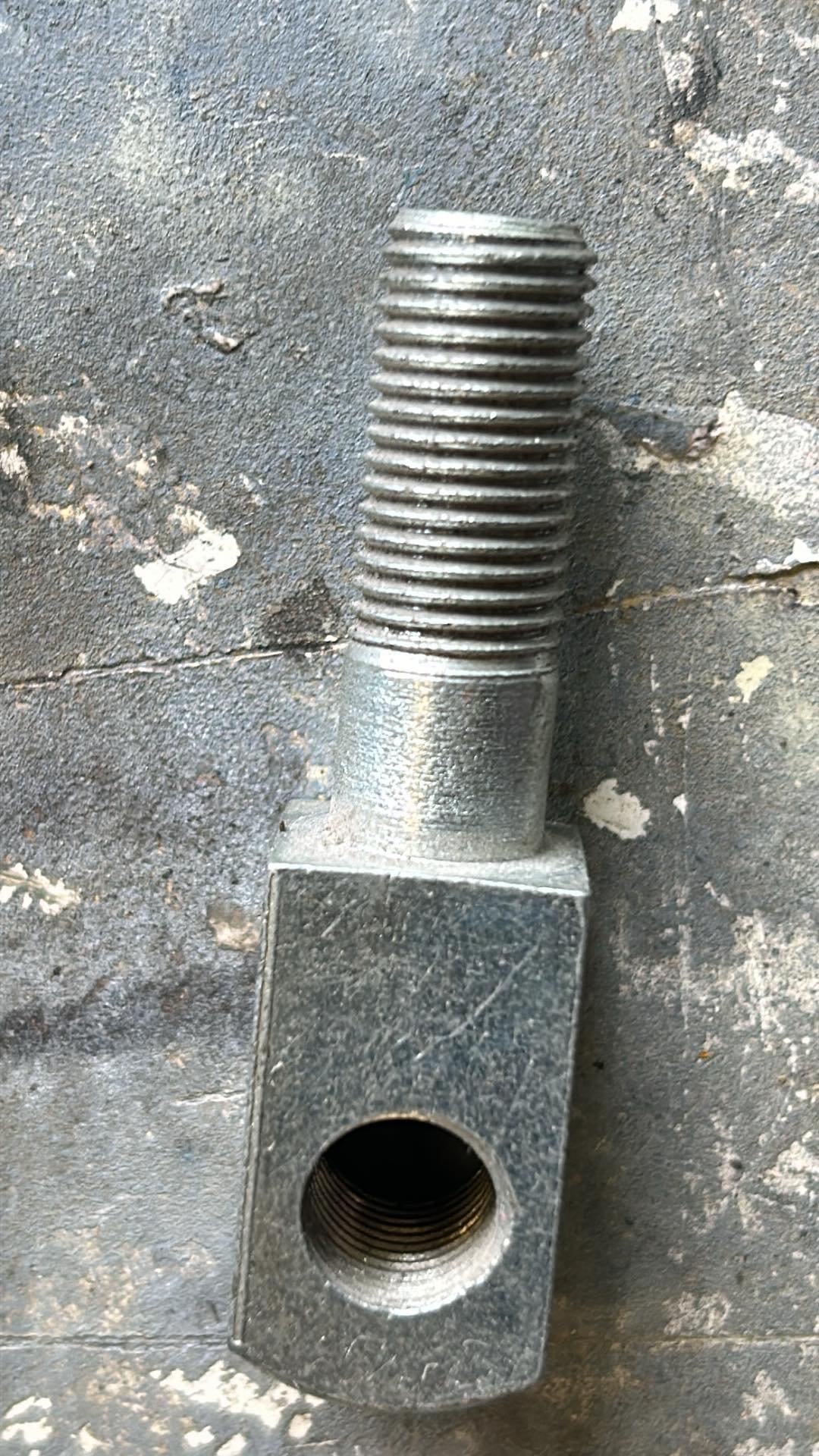 Threaded bolt.jpg