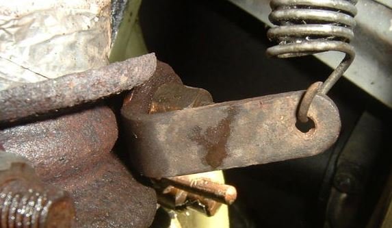 Throttle spring.JPG