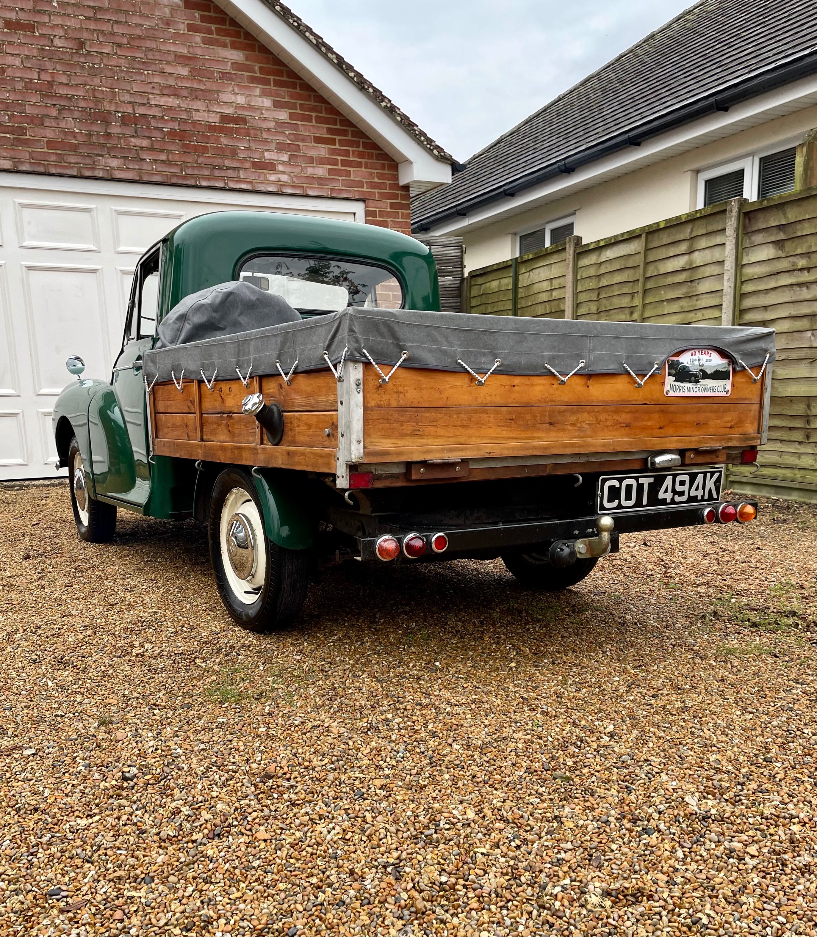Custom pickup with extended chassis