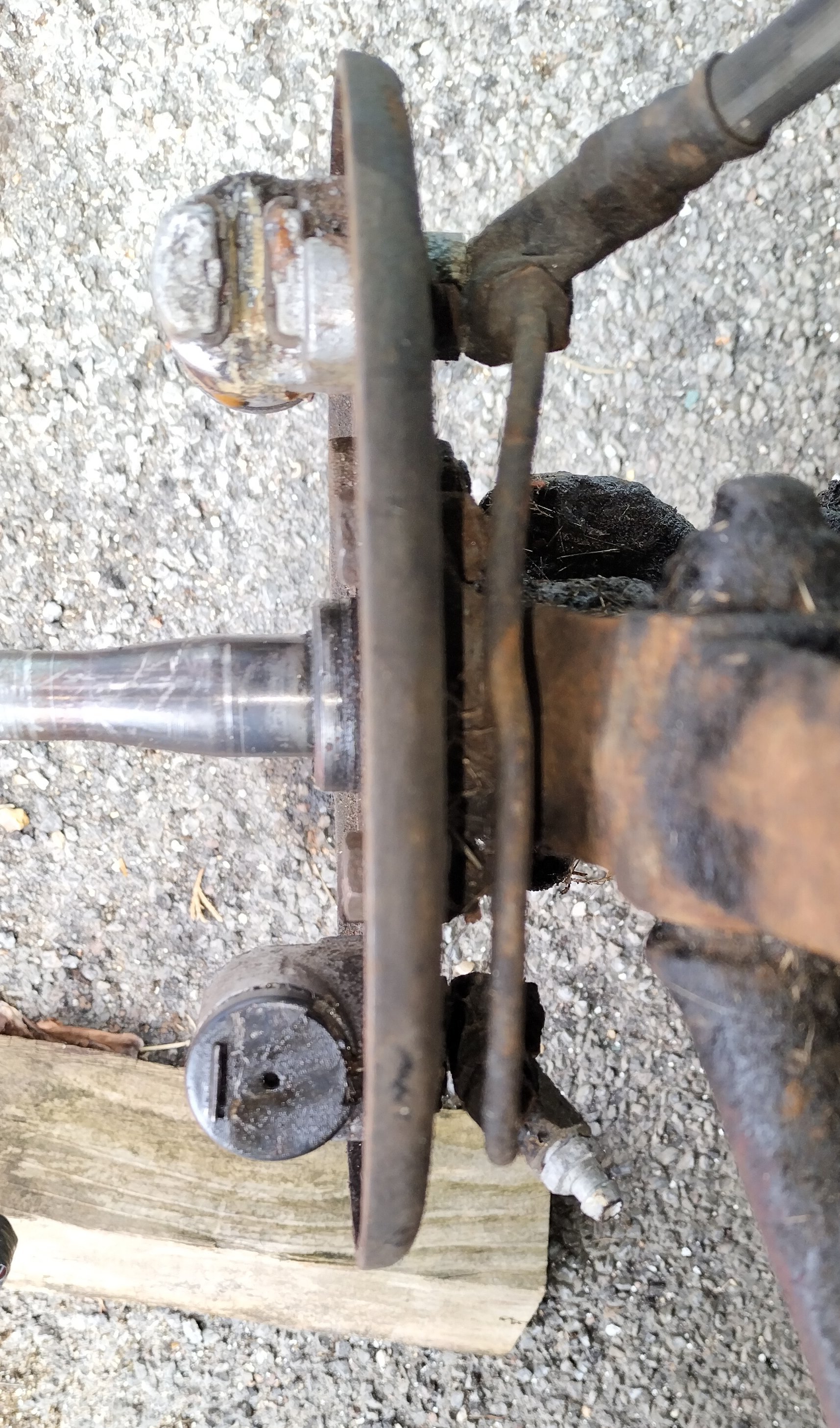 Backplate pipework.jpg