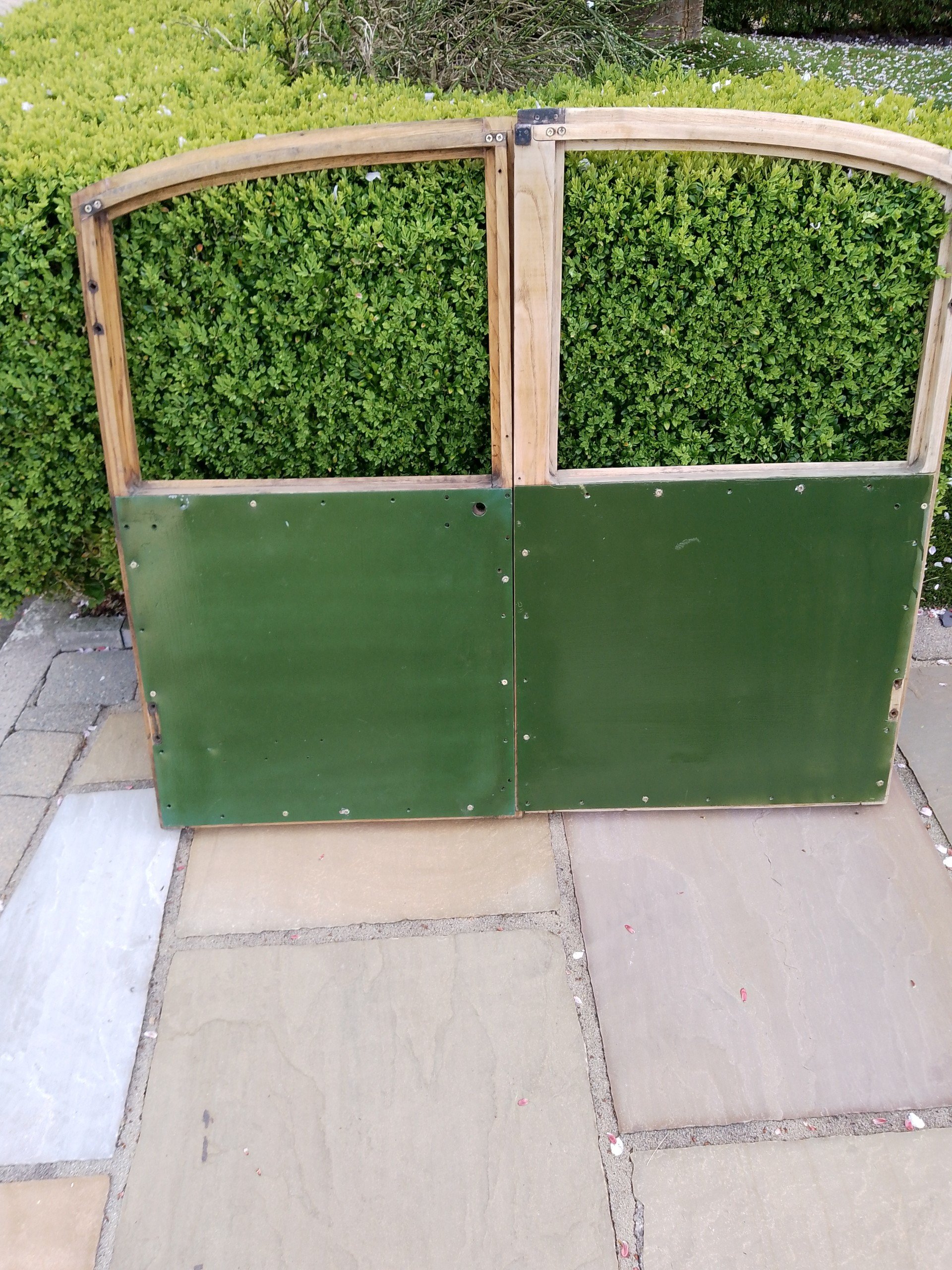 traveller Rear Doors 1.jpg