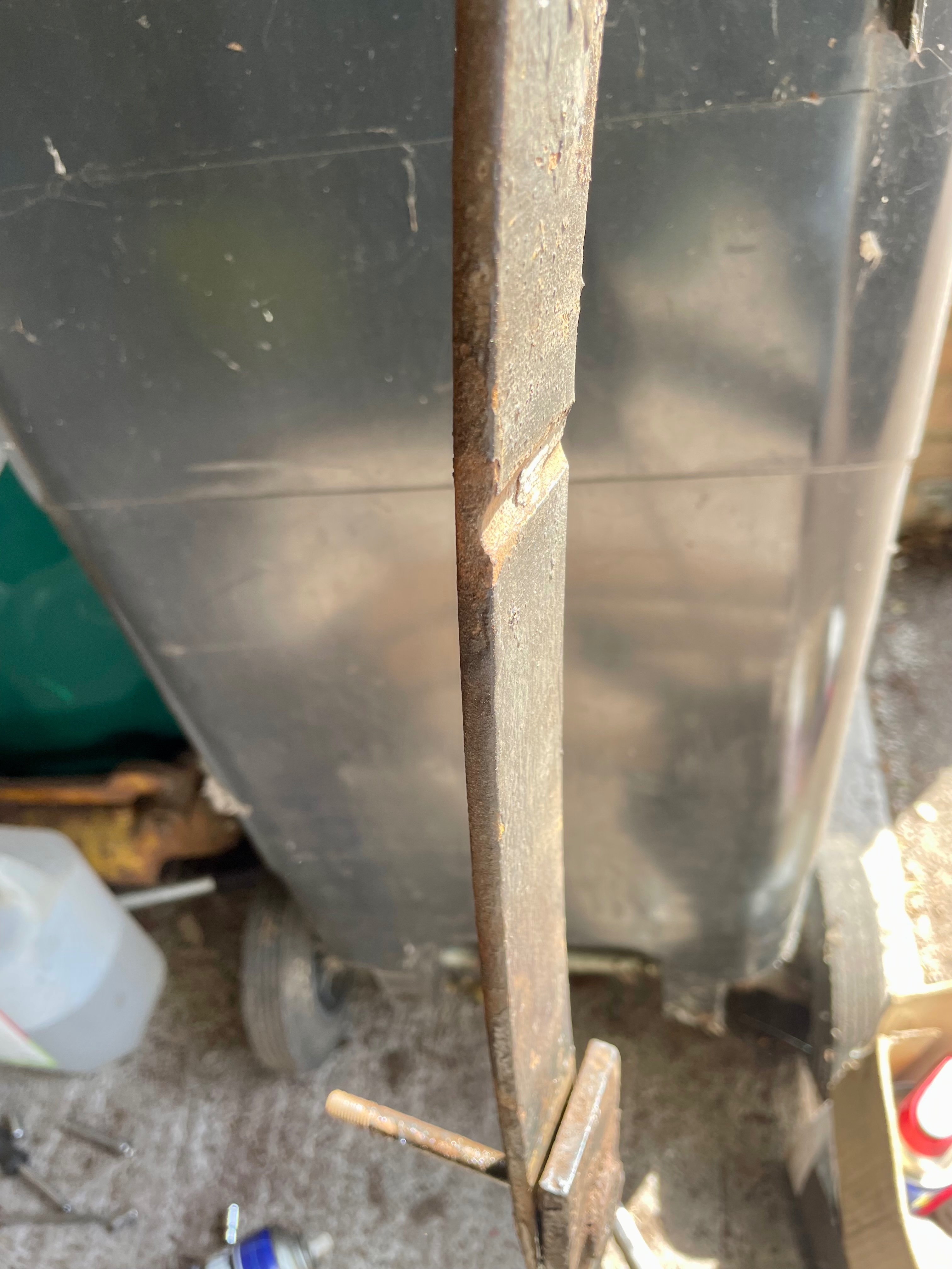 Worn pick-up leaf spring