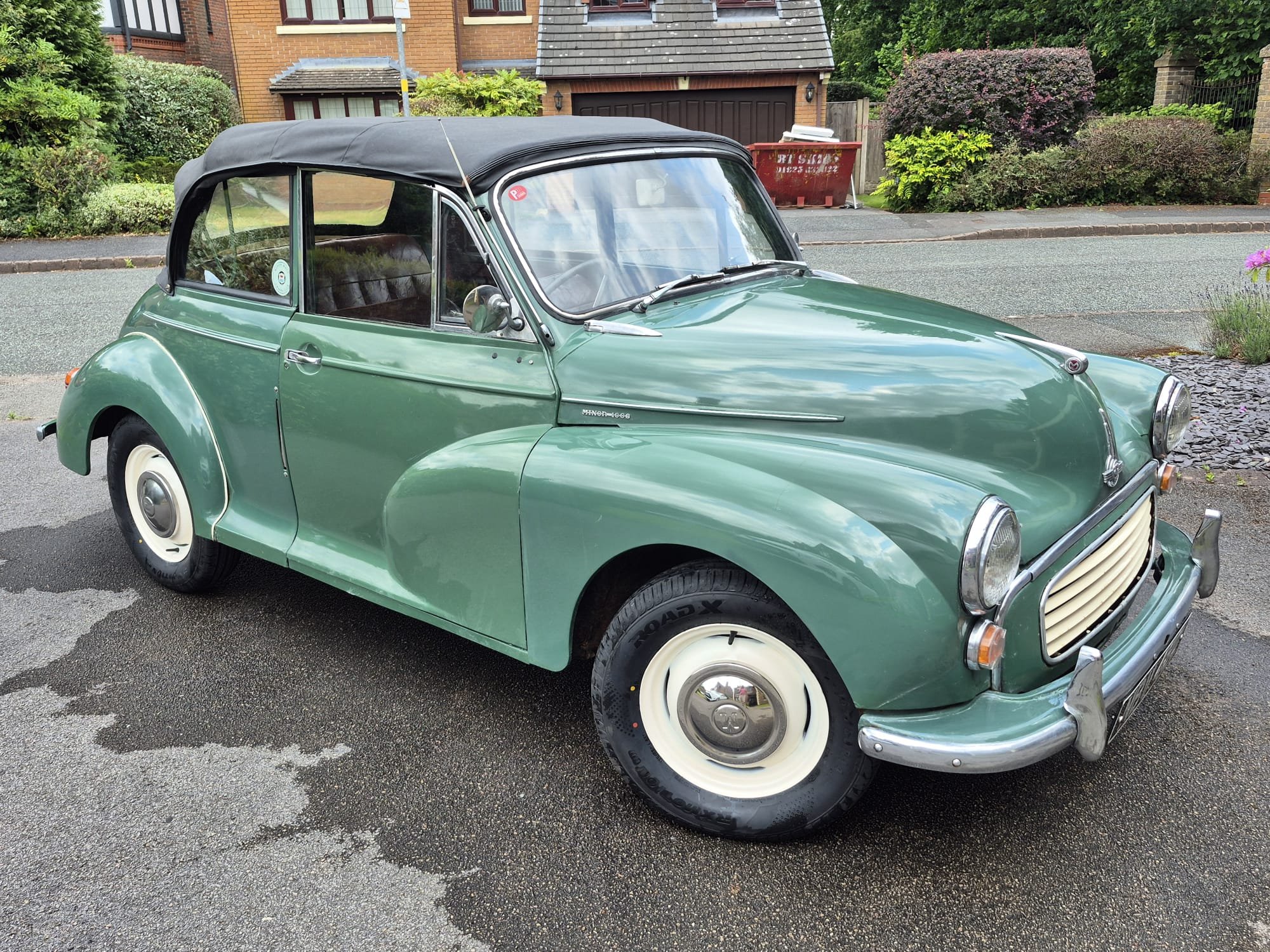 Morris NBV480 1.jpg