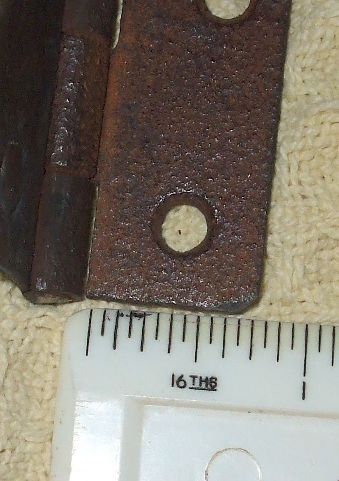 Hinge measurements 2.JPG