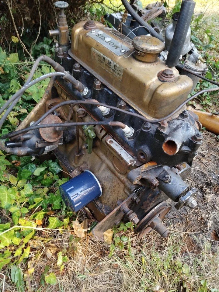 Morris Minor 803 Engine.jpg