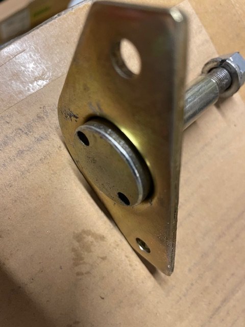 shackle pin 3.jpg