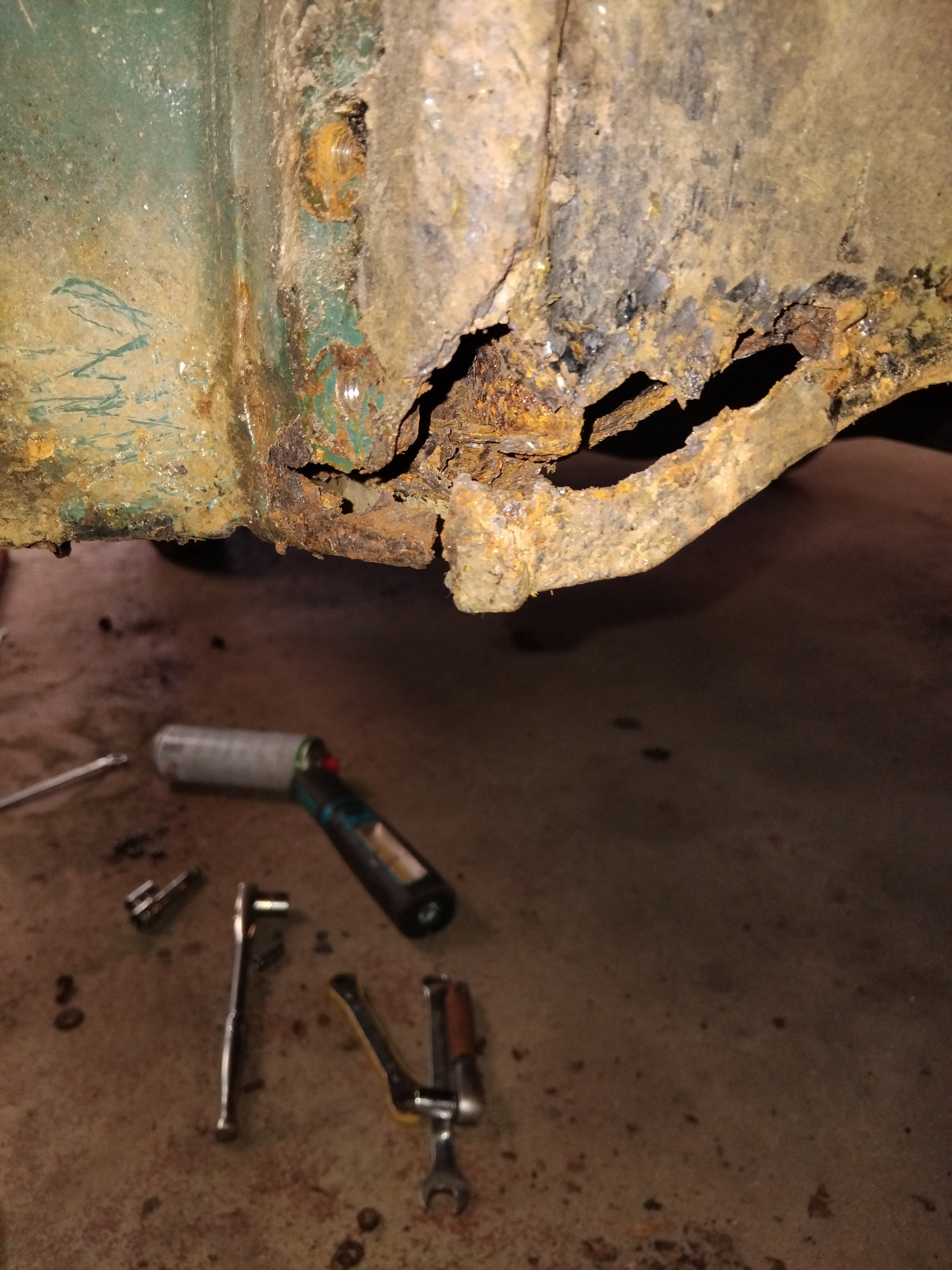 inner wing rust 2.jpg