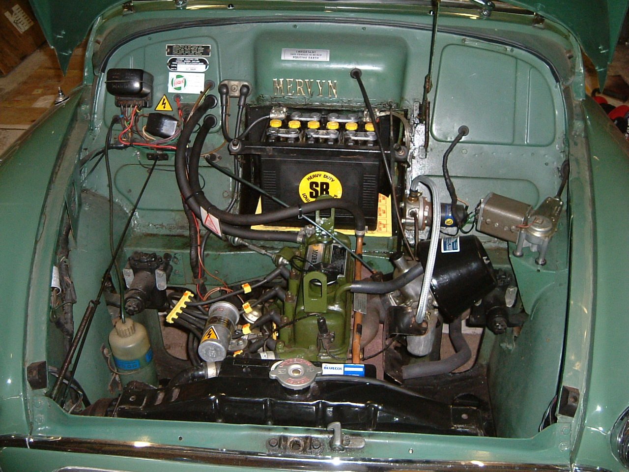 saloon ins engine.JPG