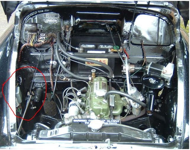 DB10 Engine Bay.JPG