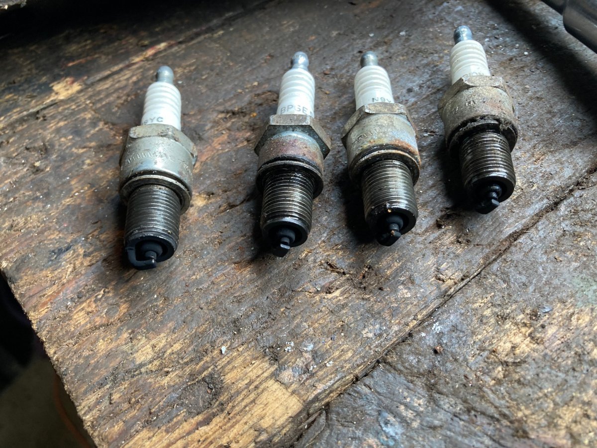 Plugs.jpg