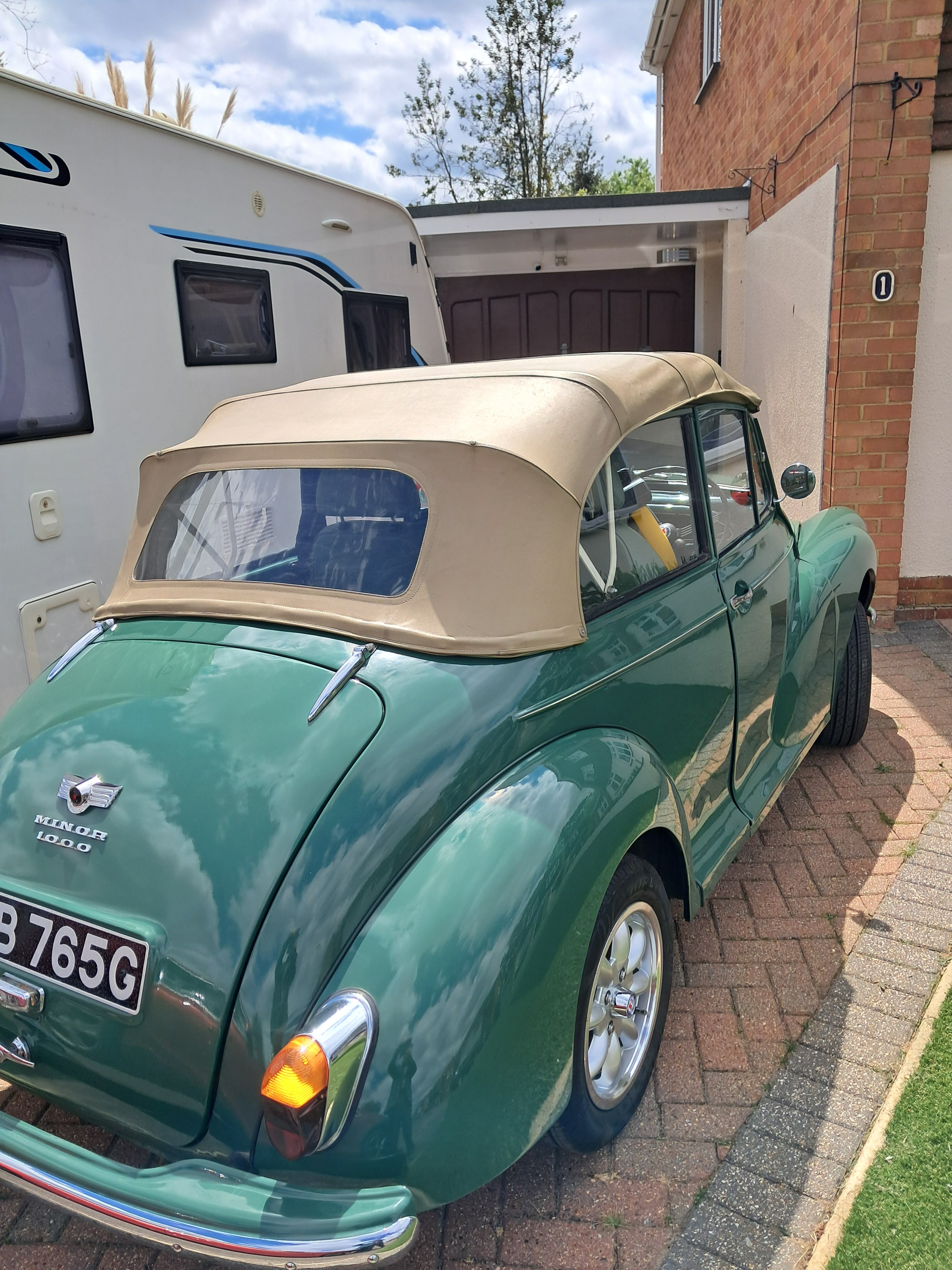 Morris Minor 3.jpg