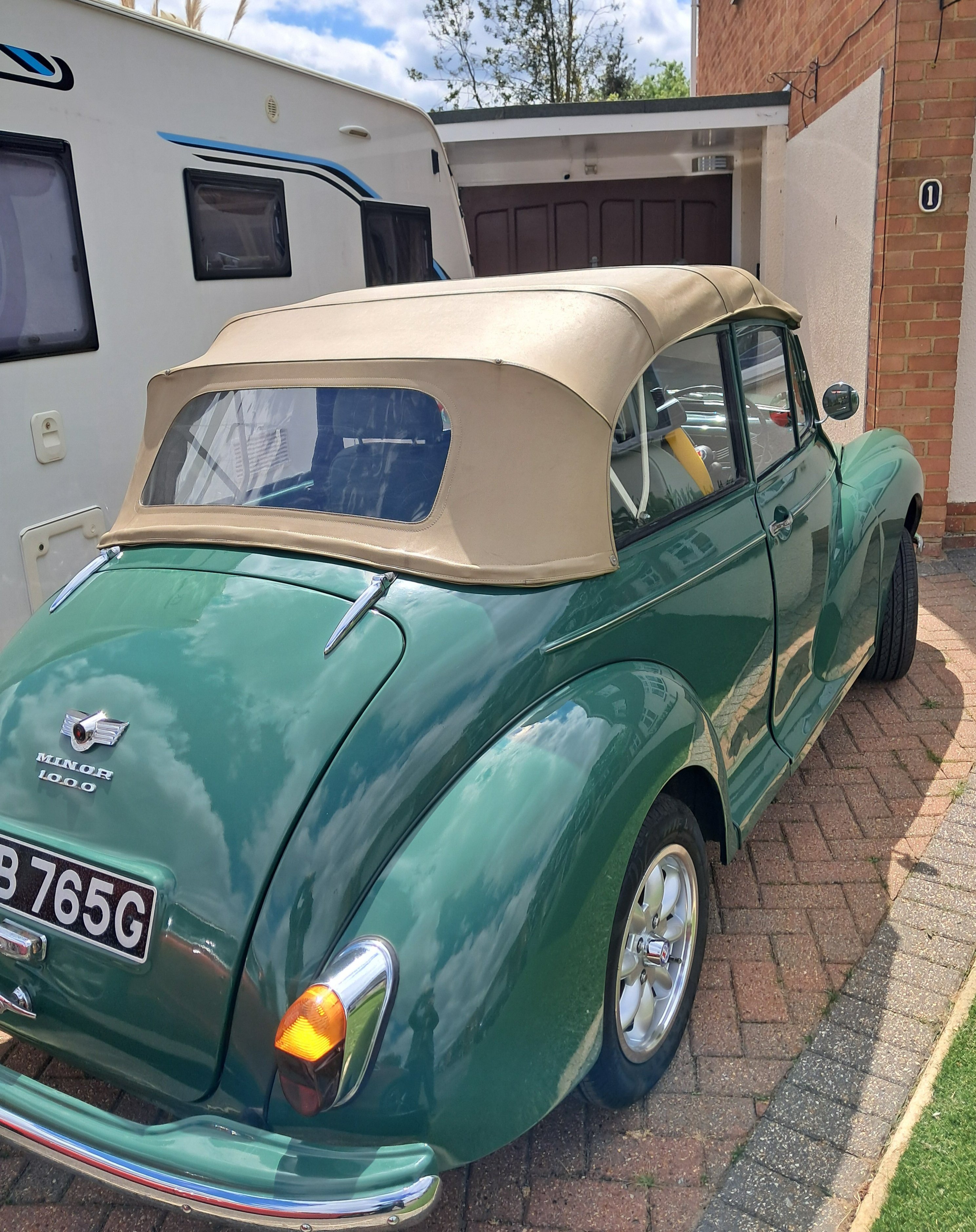 Morris Minor 3.jpg