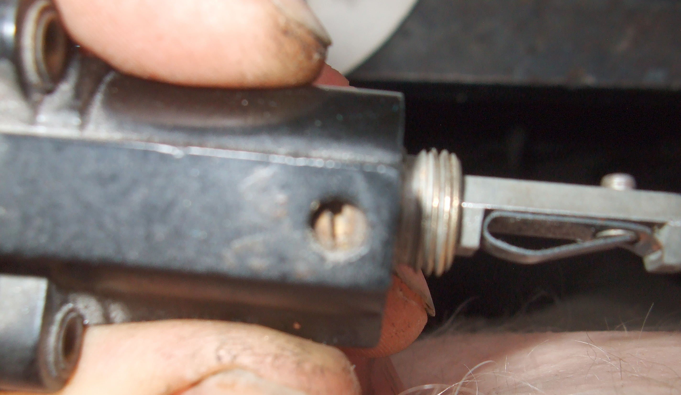 1 First slacken off screw.JPG