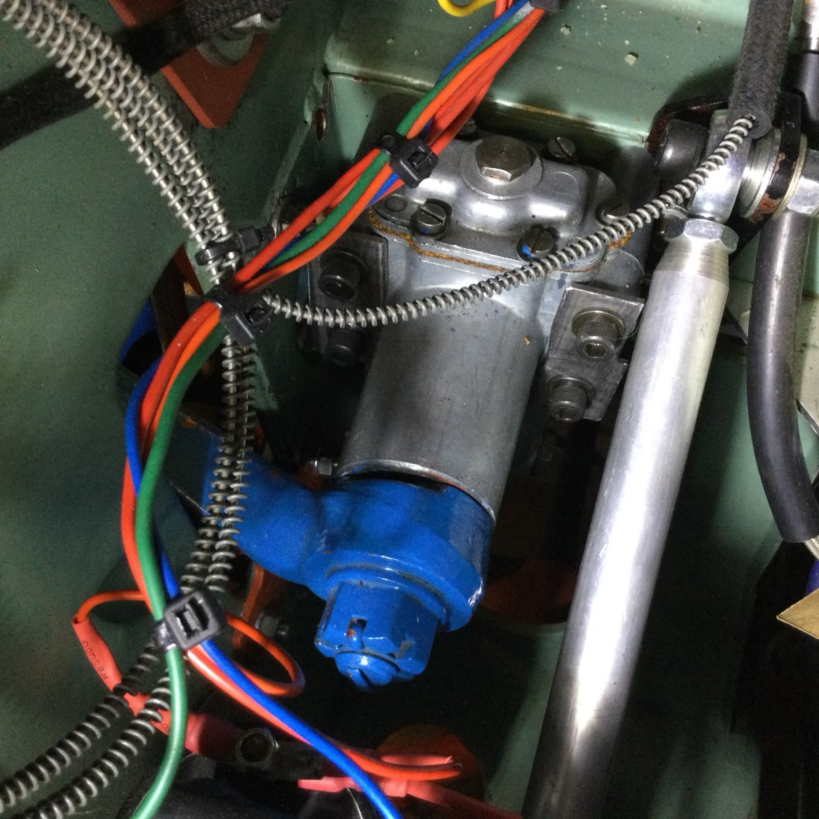 Front damper bolts.JPG