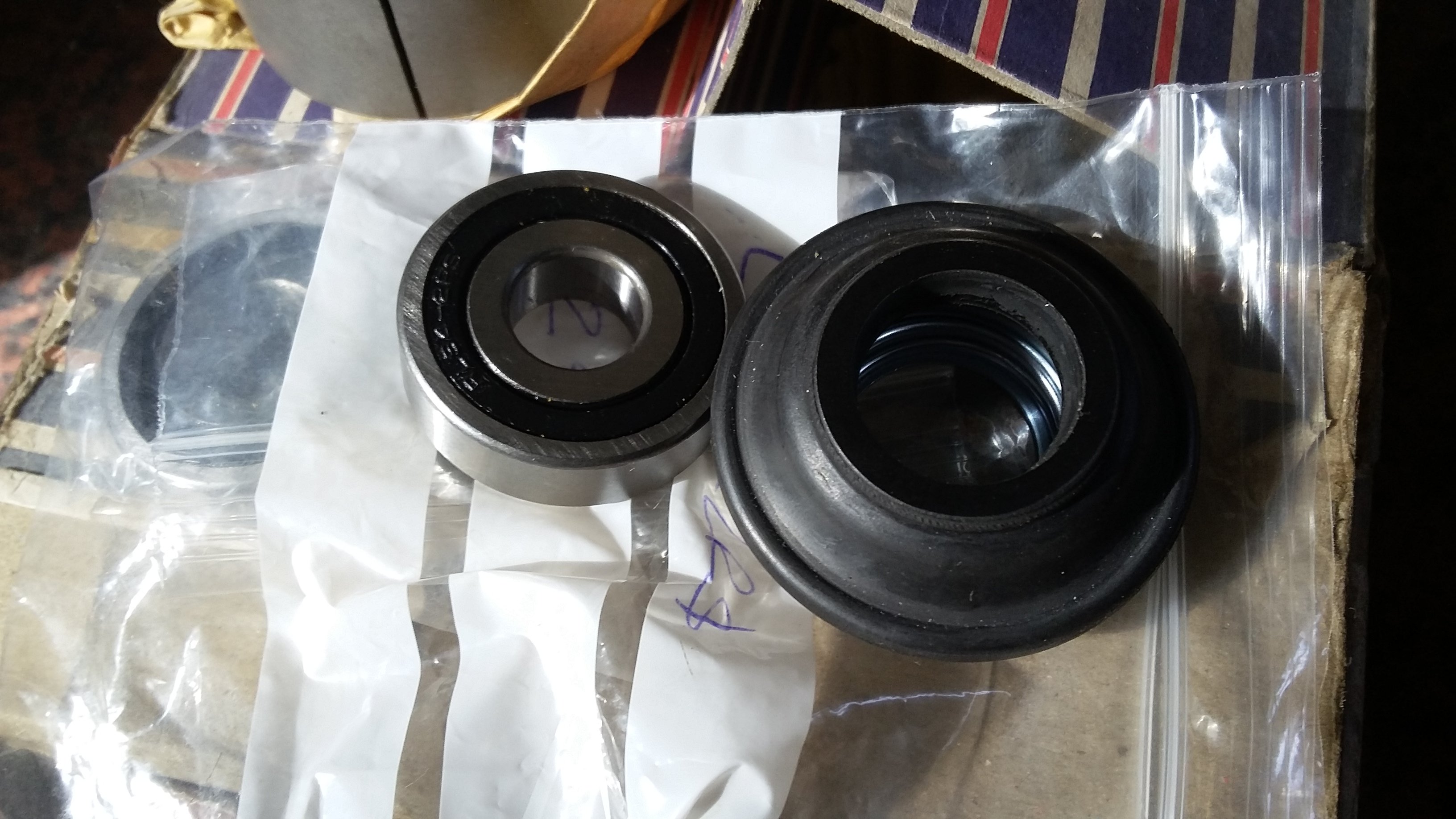 Pump seal and bearings (1).jpg