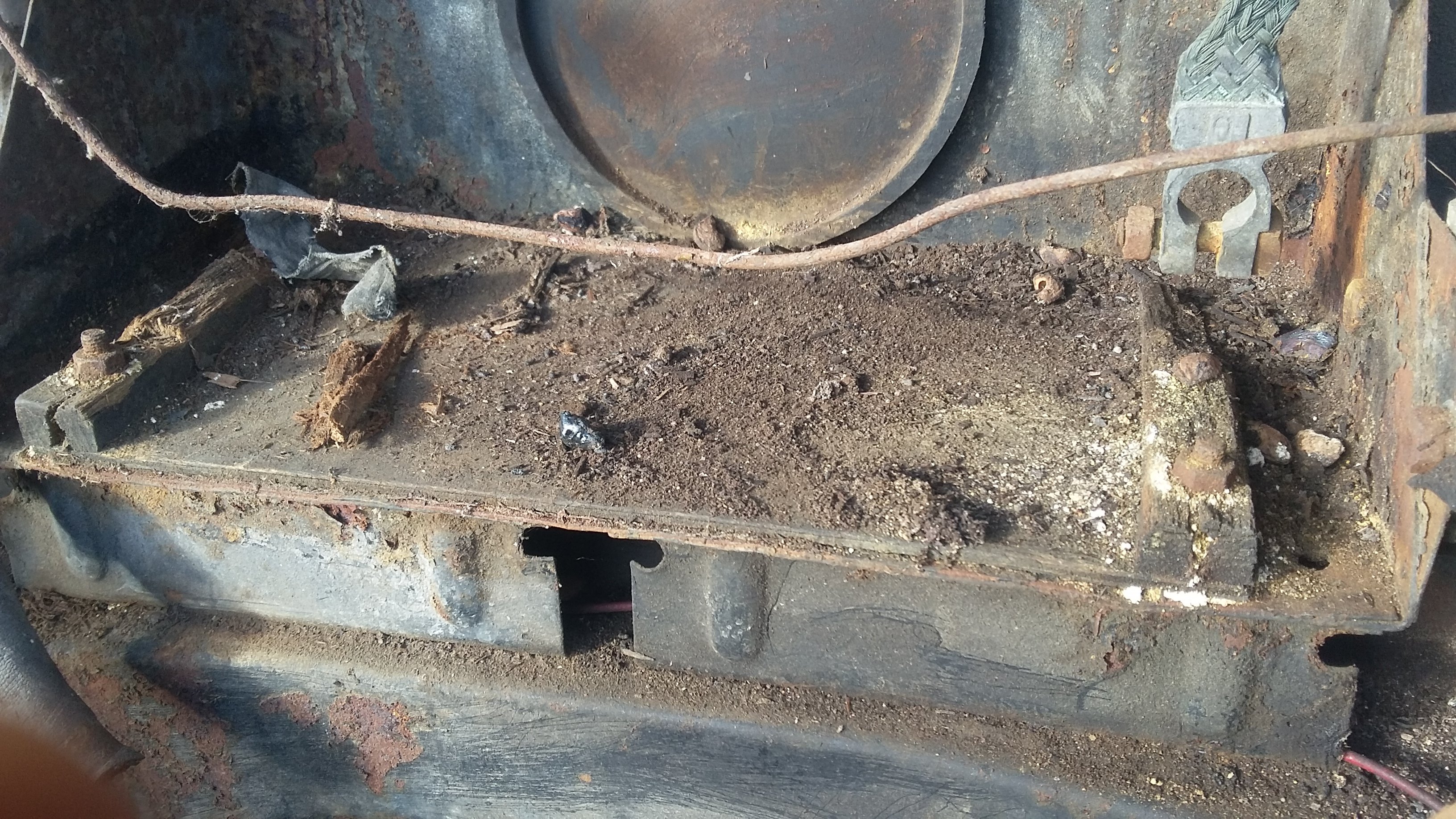 Series 2 battery tray.jpg