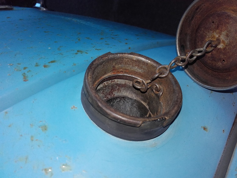 Fuel filler 1.jpg