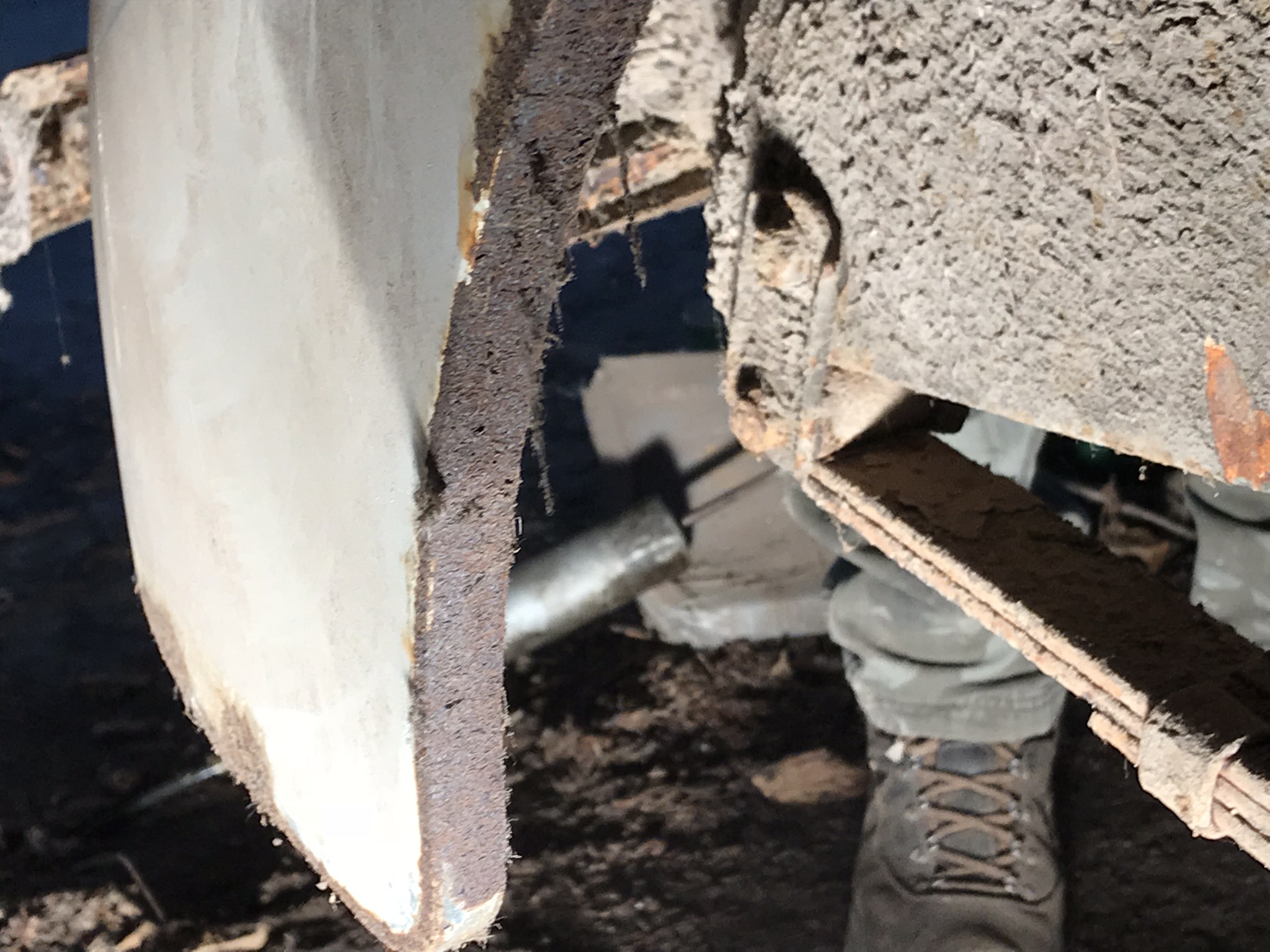 Back half of off side rear spring mounting