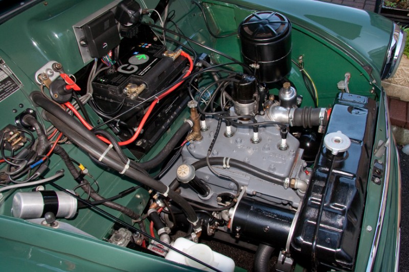 PKO 603 Engine Bay Offside~01.jpg