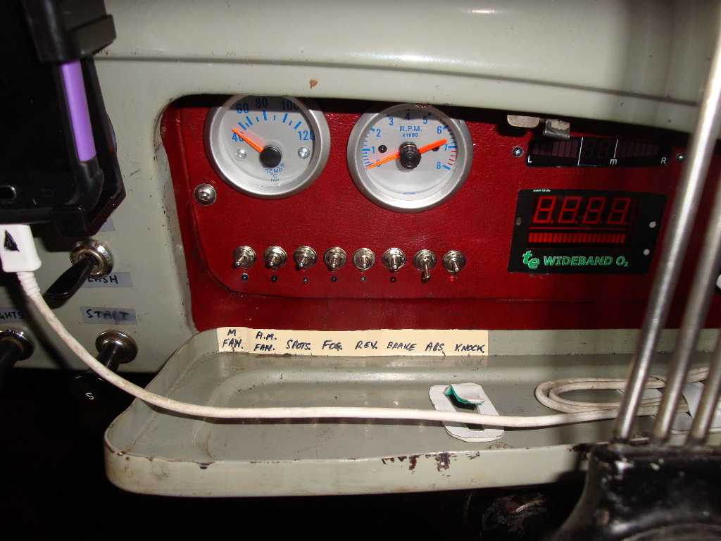 2017_0807dashwiring0001.JPG