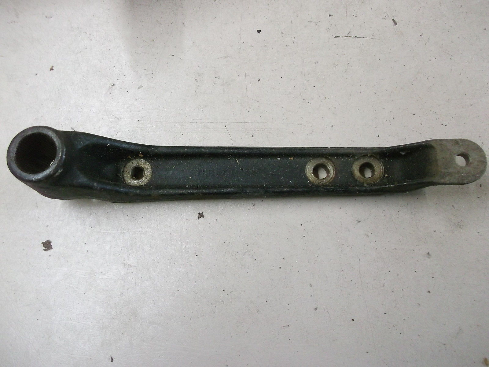 Marina thick lower suspension arm.jpg