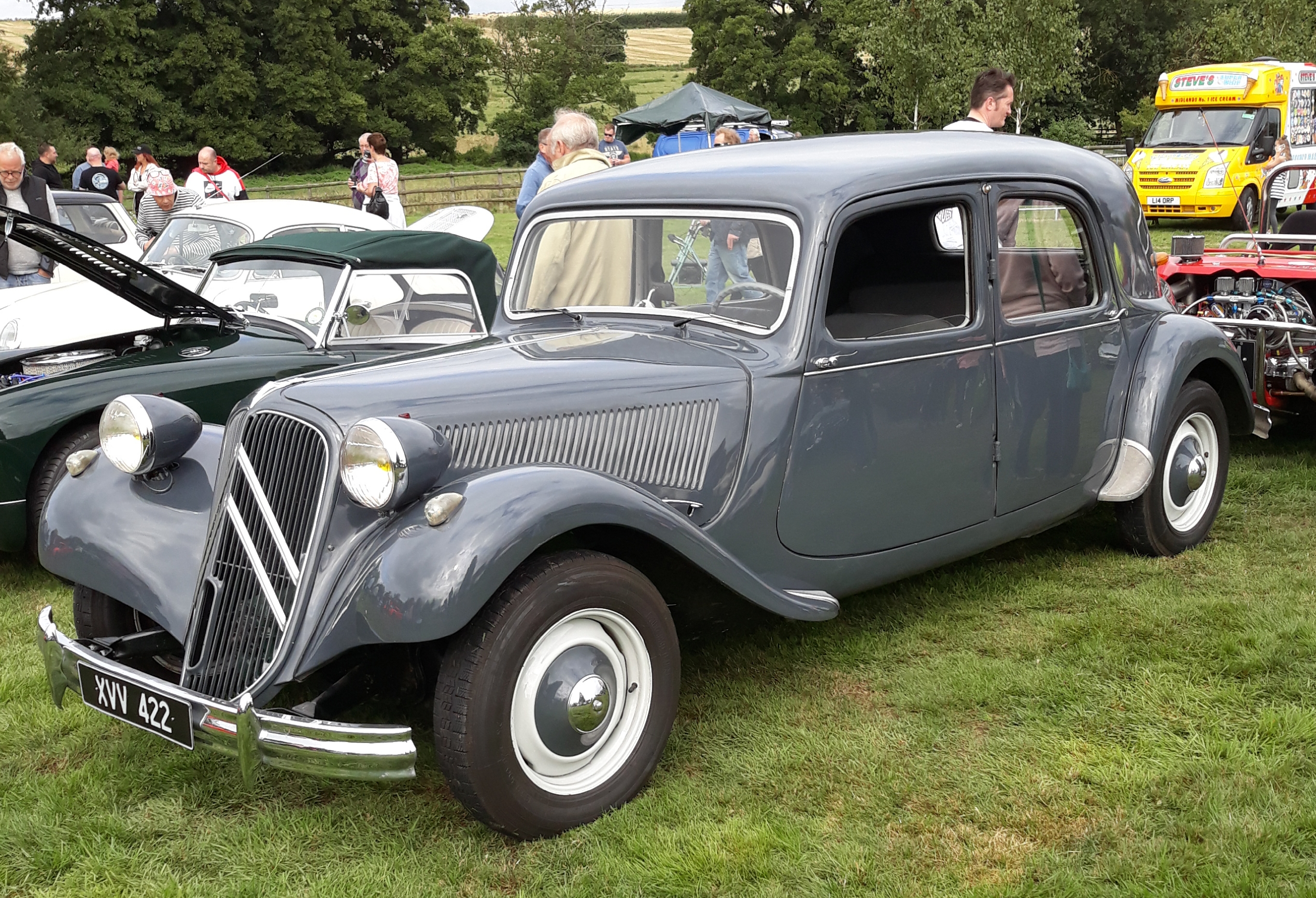 Citroen Traction Avant Light Fifteen